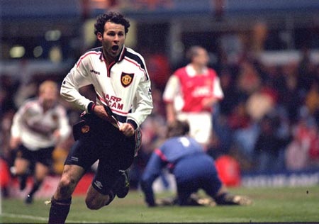 Arsenal - MU: Những cuộc đối đầu kinh điển - 3