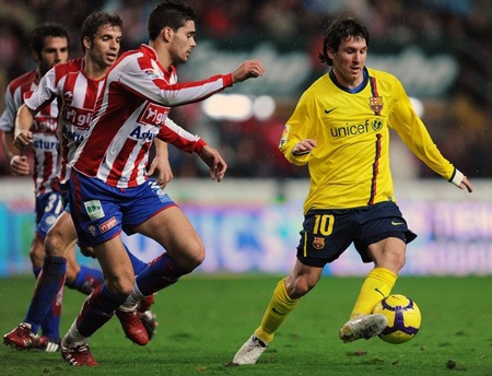 Hạ Gijon, Barcelona vững bước ở ngôi đầu - 3 Hạ Gijon, Barcelona vững bước ở ngôi đầu - 3