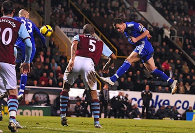 Dính bê bối ái tình, Terry vẫn được Ancelotti đặt trọn niềm tin - 1