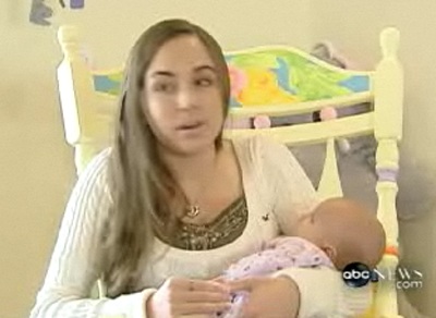 Em bé sơ sinh không có mắt - 1