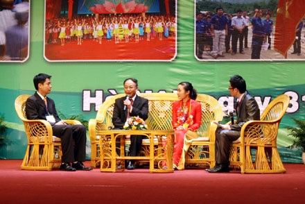 Hà Nội tuyên dương 80 Đảng viên trẻ xuất sắc - 2 Hà Nội tuyên dương 80 Đảng viên trẻ xuất sắc - 2