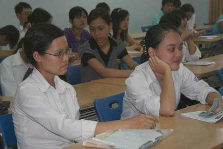 2010 - Các trường ĐH đều tăng học phí ở mức cao nhất  - 1