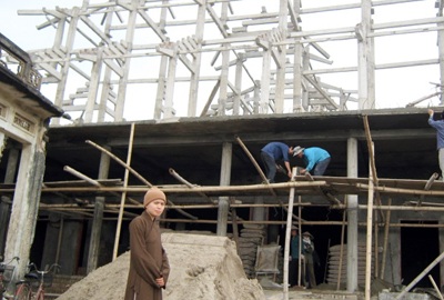 Ngôi chùa Thiêng đang phải chịu cảnh dở dang - 1