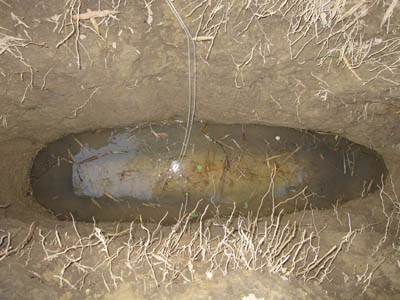 Phát hiện quả bom nặng nửa tấn gần khu dân cư - 1