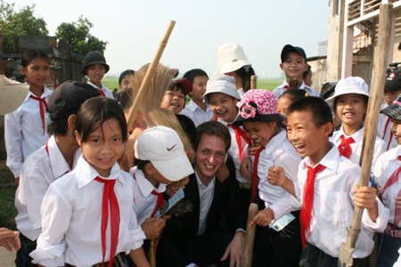 Chàng trai xứ sở kangaroo trên đất Hà thành - 1