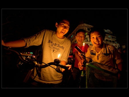 Việt Nam bắt đầu chiến dịch Giờ Trái Đất 2010 - 2 Việt Nam bắt đầu chiến dịch Giờ Trái Đất 2010 - 2