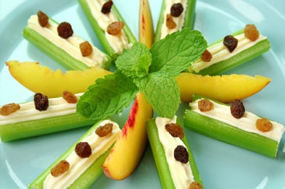 Những nhóm thực phẩm “thân thiện” với trẻ - 1 Những nhóm thực phẩm “thân thiện” với trẻ - 1