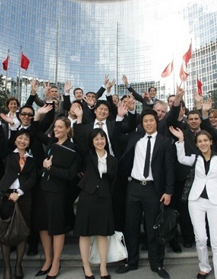 Hỗ trợ tài chính 6000 CHF Đại học César Ritz - 1