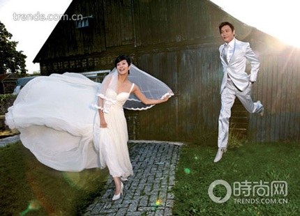 La Gia Lương: Vui duyên mới, bỏ rơi con trai - 4 La Gia Lương: Vui duyên mới, bỏ rơi con trai - 4