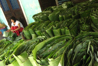 Nhộn nhịp phố bánh chưng Nhật Lệ - 3