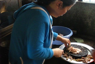 Nhộn nhịp phố bánh chưng Nhật Lệ - 4