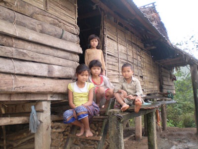 Nước mắt của 4 chị em mồ côi - 1 Nước mắt của 4 chị em mồ côi - 1