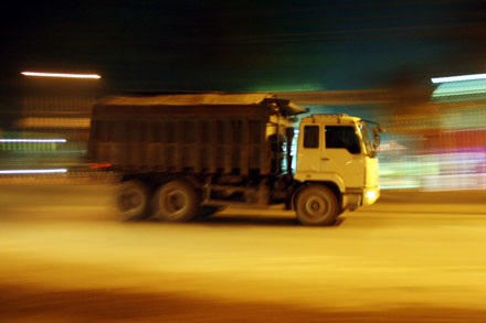 Bài 1: Cuộc đua của những “hung thần” - 1