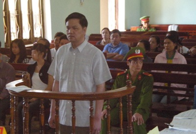 “Siêu lừa” Mai Quý Thọ lĩnh 15 năm tù - 1 “Siêu lừa” Mai Quý Thọ lĩnh 15 năm tù - 1