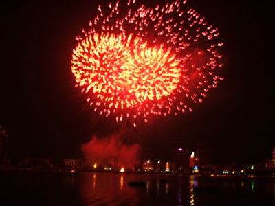 Bắn pháo hoa đêm Giao thừa tại 63 tỉnh, thành phố  - 1