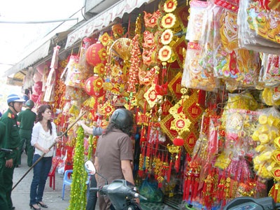 Thị trường Tết - “Nóng” dần từng vùng miền - 1 Thị trường Tết - “Nóng” dần từng vùng miền - 1