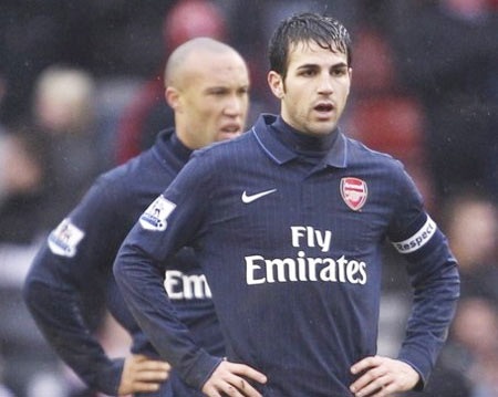Arsenal sắp mất Fabregas, chuẩn bị đón Chamakh - 1 Arsenal sắp mất Fabregas, chuẩn bị đón Chamakh - 1