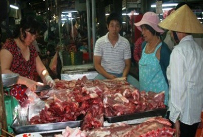 Thực phẩm Tết “đội giá” từng ngày - 2 Thực phẩm Tết “đội giá” từng ngày - 2