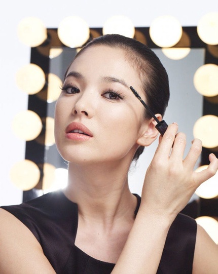 Song Hye Kyo đẹp tinh khôi trong loạt ảnh quảng cáo mới - 1 Song Hye Kyo đẹp tinh khôi trong loạt ảnh quảng cáo mới - 1