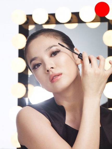 Song Hye Kyo đẹp tinh khôi trong loạt ảnh quảng cáo mới - 3 Song Hye Kyo đẹp tinh khôi trong loạt ảnh quảng cáo mới - 3