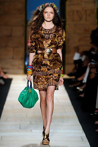 BST xuân hè 2010 của Diane von Furstenberg - 2 BST xuân hè 2010 của Diane von Furstenberg - 2