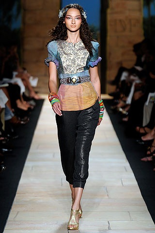 BST xuân hè 2010 của Diane von Furstenberg - 16 BST xuân hè 2010 của Diane von Furstenberg - 16