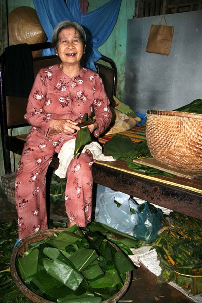 Phố nem chả tré xưa: Làm không đủ bán - 3 Phố nem chả tré xưa: Làm không đủ bán - 3