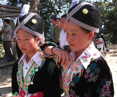 Ngược miền Tây đón Tết cùng người Mông   - 3