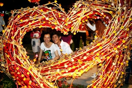 Đường hoa Nguyễn Huệ 2010: Sức mạnh và tình yêu - 4