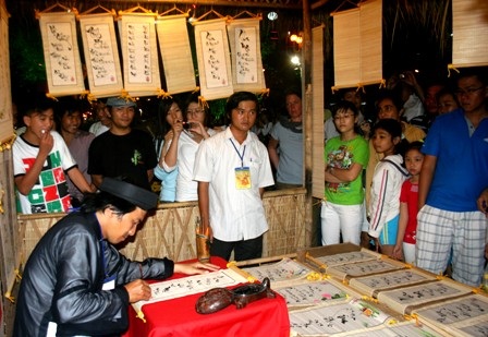 Đường hoa Nguyễn Huệ 2010: Sức mạnh và tình yêu - 6