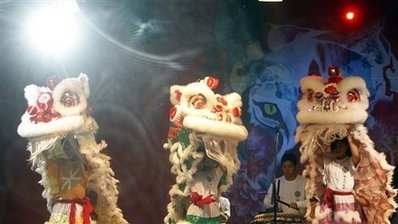 Tưng bừng sắc thái lễ hội đón năm mới ở châu Á - 4 Tưng bừng sắc thái lễ hội đón năm mới ở châu Á - 4