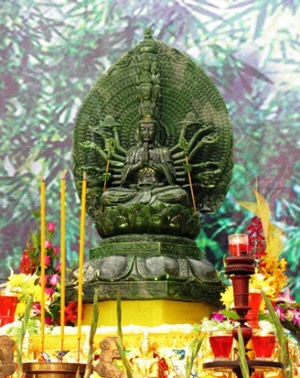 Ngọc Quan âm nghìn tay đến TPHCM - 1
