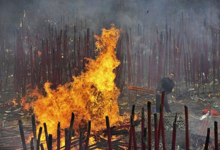 Châu Á rộn ràng trong ngày đầu tiên của năm con Hổ - 2