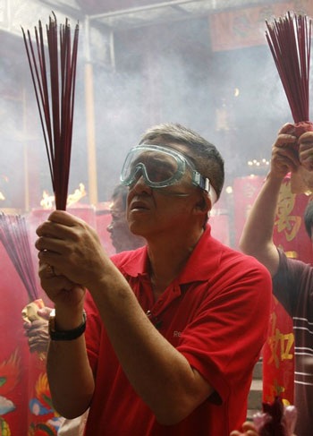 Châu Á rộn ràng trong ngày đầu tiên của năm con Hổ - 3