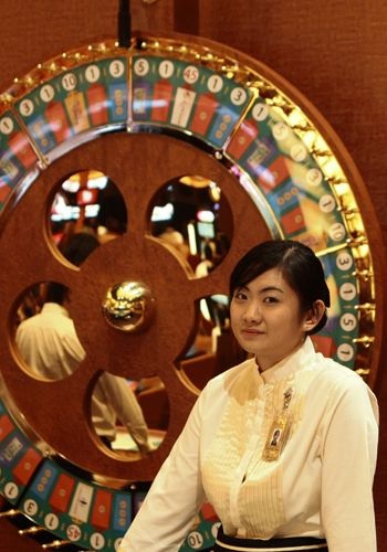 Singapore khai trương sòng bạc đầu tiên vào mồng 1 Tết - 4 Singapore khai trương sòng bạc đầu tiên vào mồng 1 Tết - 4