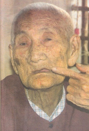 Cụ bà sống qua ba thế kỷ - minh mẫn đến khó tin - 1