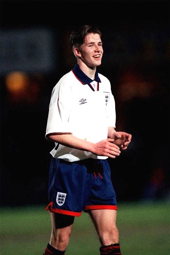 Sao sân cỏ Anh thời niên thiếu - 2