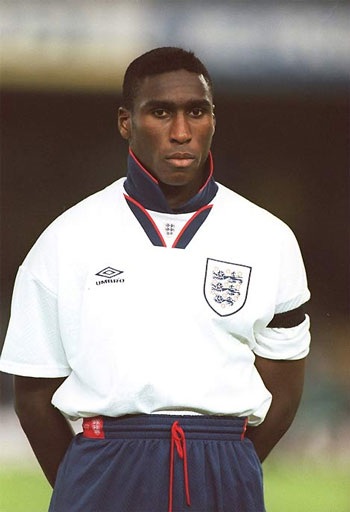 Sao sân cỏ Anh thời niên thiếu - 4