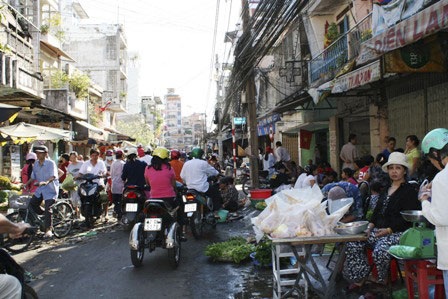 Gà đắt hàng ngày mồng 3 Tết - 2 Gà đắt hàng ngày mồng 3 Tết - 2