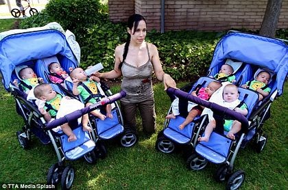 Những câu chuyện sinh đẻ ly kỳ  - 1