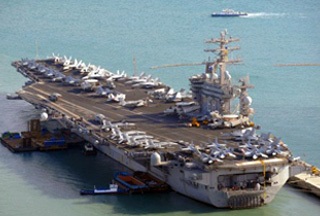 Tàu sân bay Mỹ ghé Hồng Kông - 1