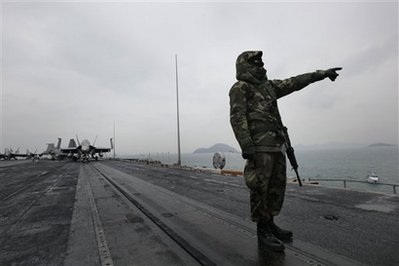 Tàu sân bay Mỹ ghé Hồng Kông - 7