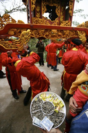 Tiễn “Ông ỉn” chầu... trời - 9