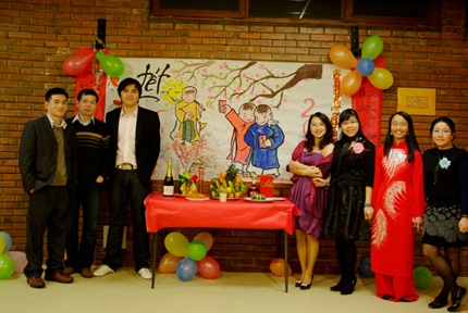 Du học sinh tưng bừng đón Tết tại Pháp - 1