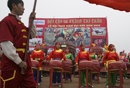 Chủ tịch nước khai lễ hạ điền trên cánh đồng Đọi Sơn - 5 Chủ tịch nước khai lễ hạ điền trên cánh đồng Đọi Sơn - 5