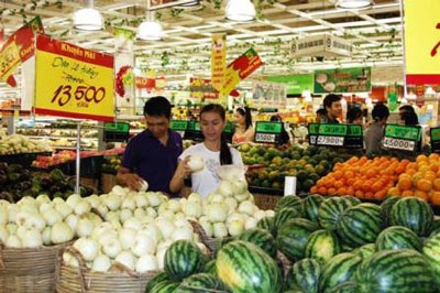 Giá cả hàng hóa vẫn “đậm” hương vị Tết - 2