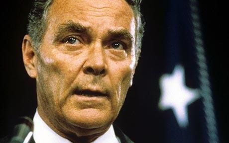 Cựu Ngoại trưởng Mỹ Alexander Haig qua đời ở tuổi 85 - 1 Cựu Ngoại trưởng Mỹ Alexander Haig qua đời ở tuổi 85 - 1