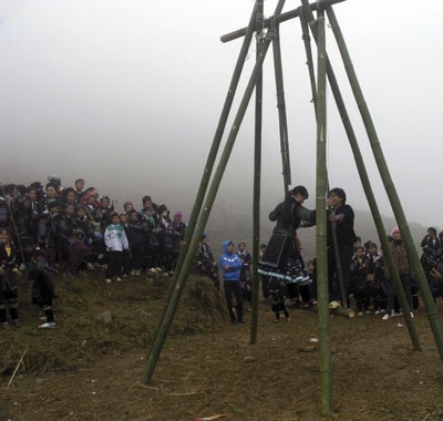 Mở Hội xuân độc đáo dưới chân núi Phan Si Păng - 7