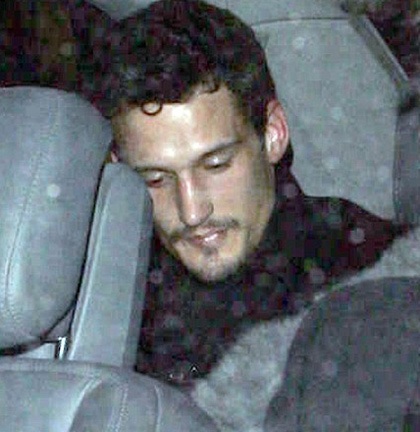 Lilo tiệc tùng suốt 5 đêm liên tiếp tại Anh - 2 Lilo tiệc tùng suốt 5 đêm liên tiếp tại Anh - 2