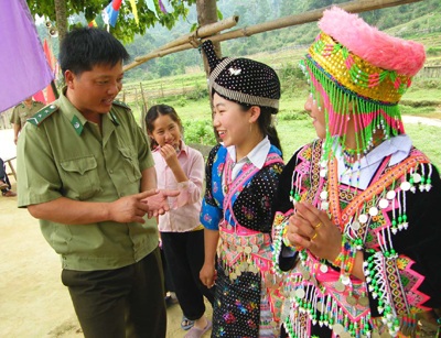 Gian nan tục bắt vợ của người Mông - 3